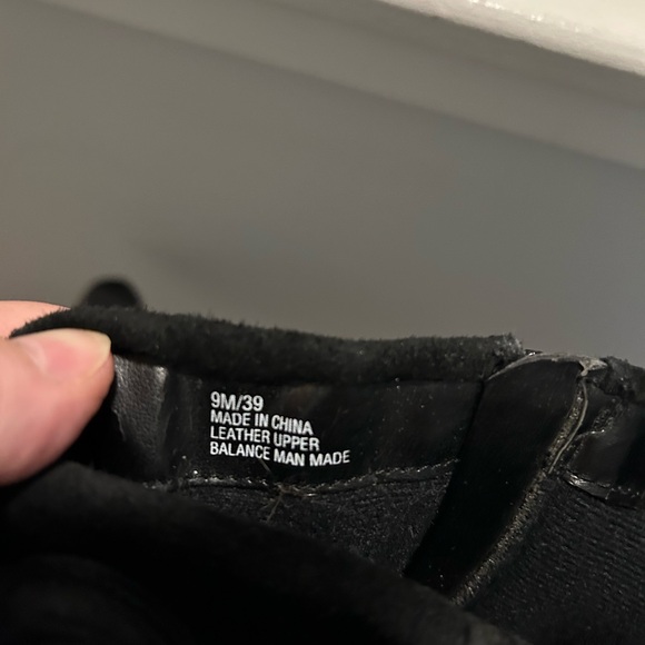 Ladies black suede boots - Picture 5 of 5